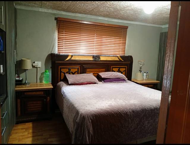 3 BEDROOM FREEHOLD FOR SALE IN ILITHA PARK